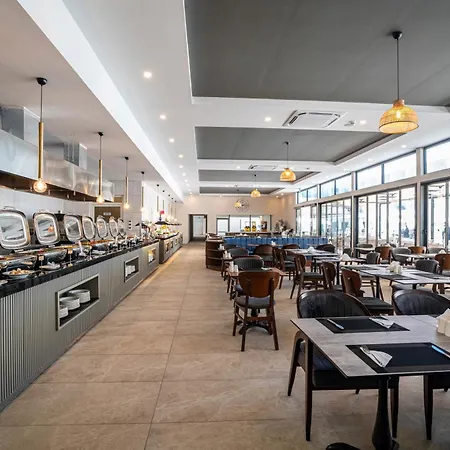 Victoria Princess Side